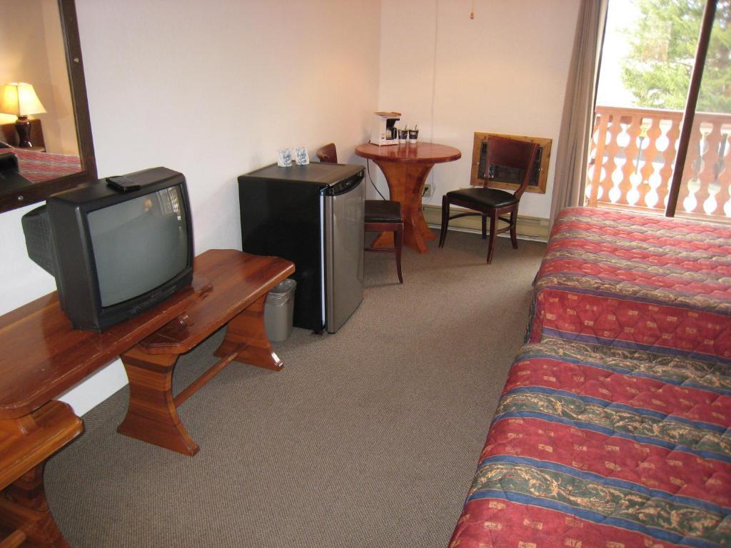 Alpen Motel Radium Hot Springs Camera foto
