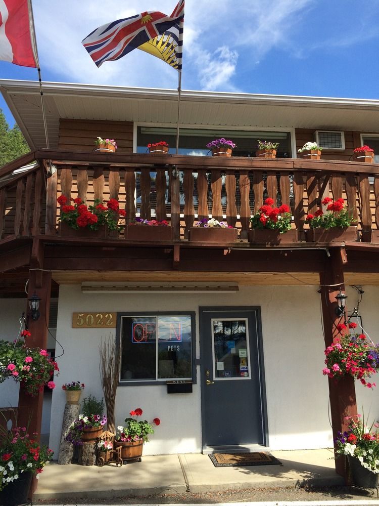 Alpen Motel Radium Hot Springs Esterno foto