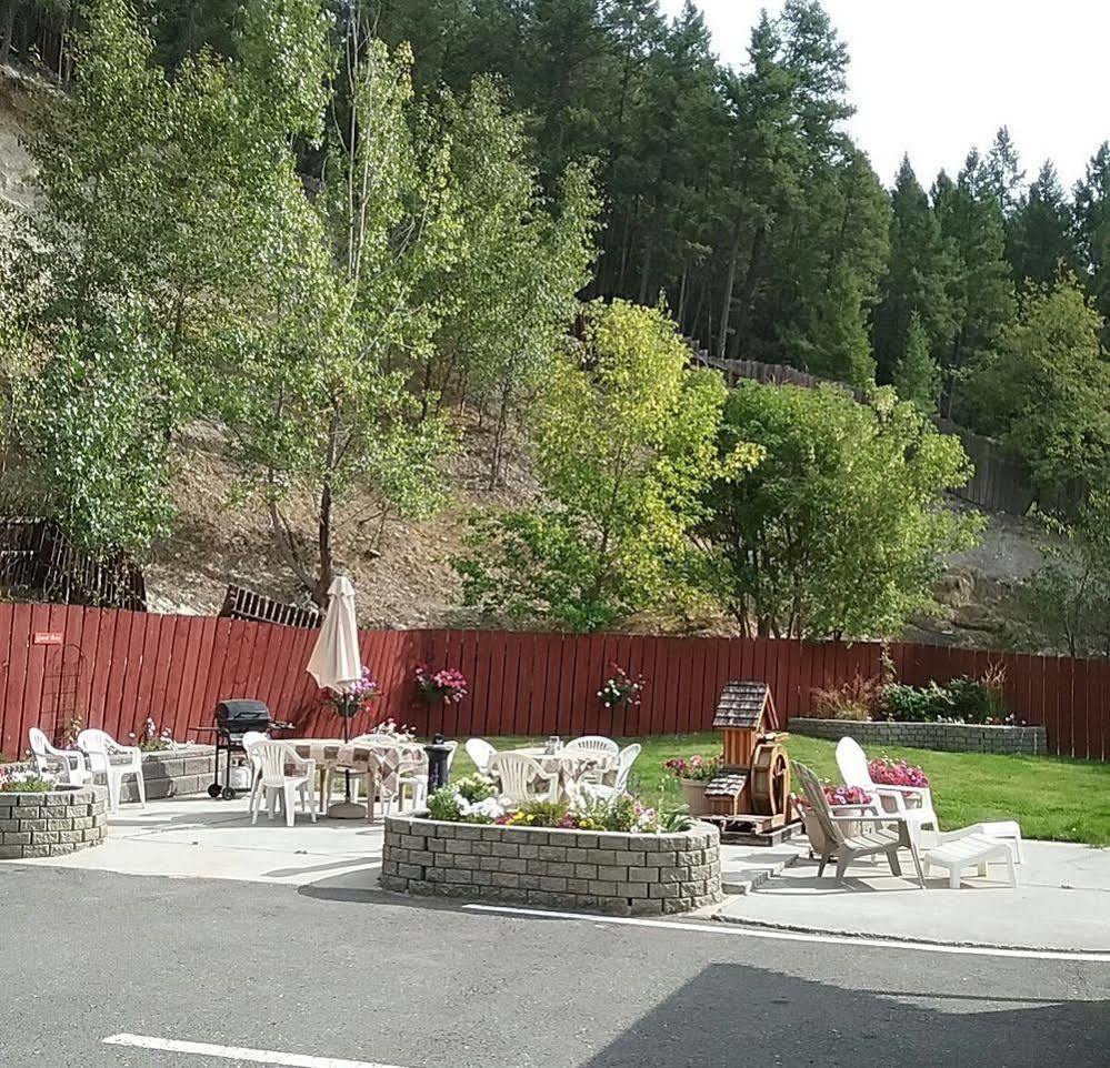 Alpen Motel Radium Hot Springs Esterno foto